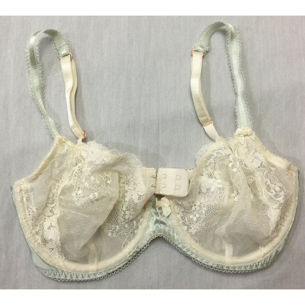 🍎🍎🍎 F&F WOMENS UNDERWIRE BRA SIZE 32C 🍎🍎🍎